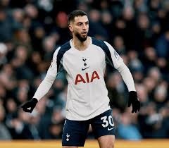 目前半场结束，马刺与鹈鹕双方合砍134分。